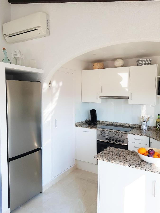 Neu Renovierte Villa Mit Privatem Pool Fusslaeufig Zum Meer Бениса Екстериор снимка